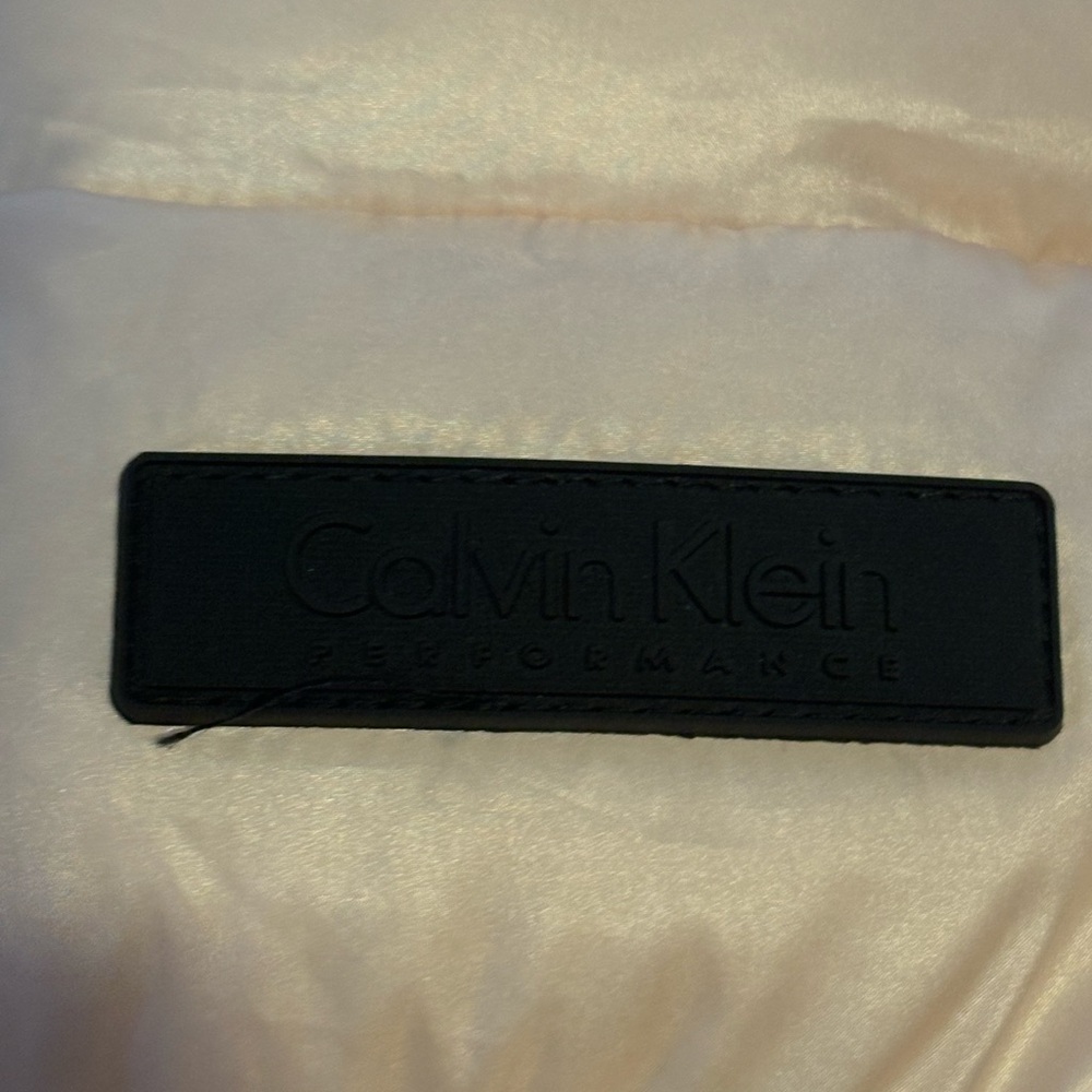 Calvin Klein Light Pink Puffer Vest - Picture 5 of 9